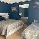 10 بيت ضيافة